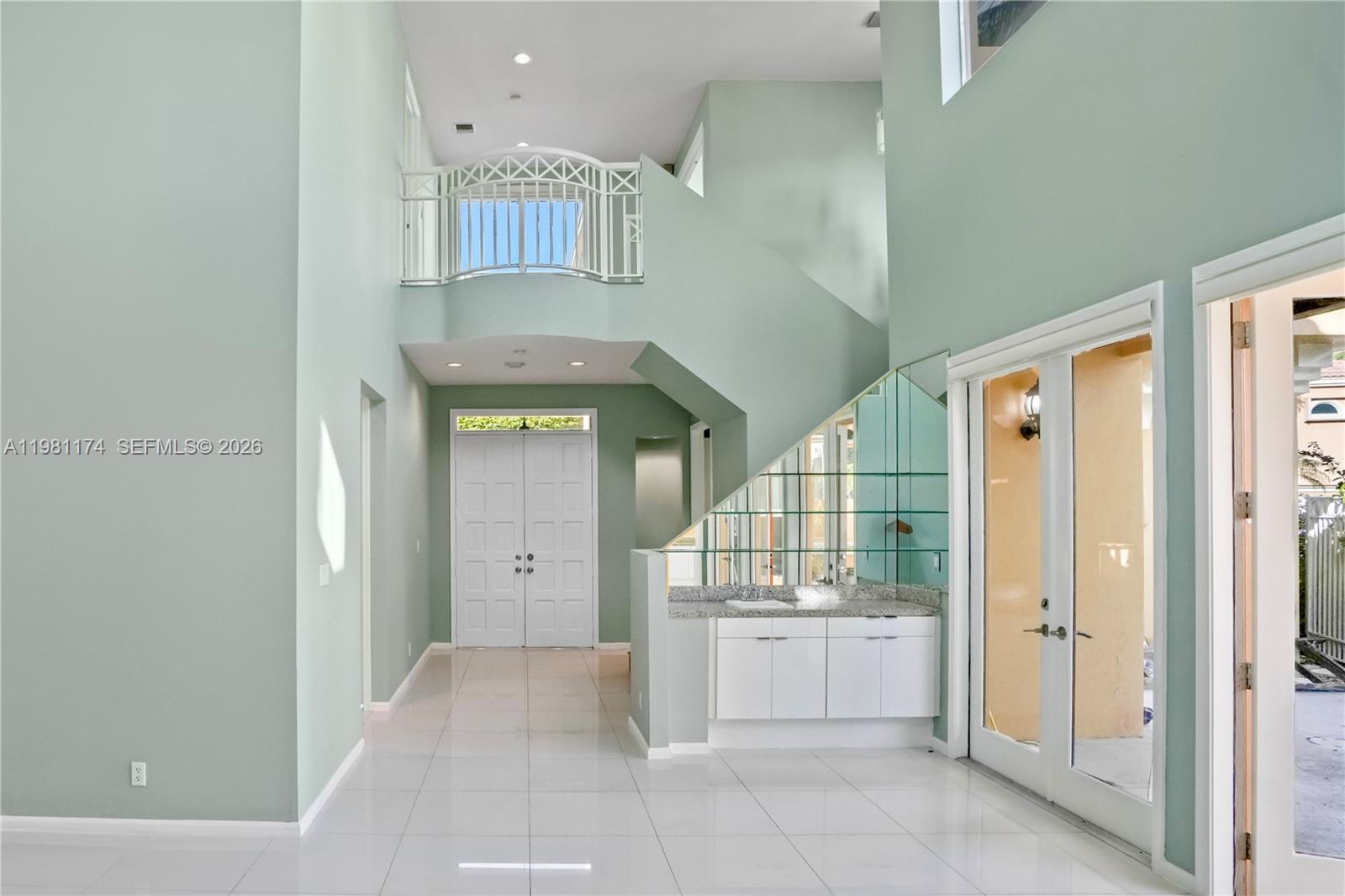 3728 NE 208th Ter Aventura, FL 33180