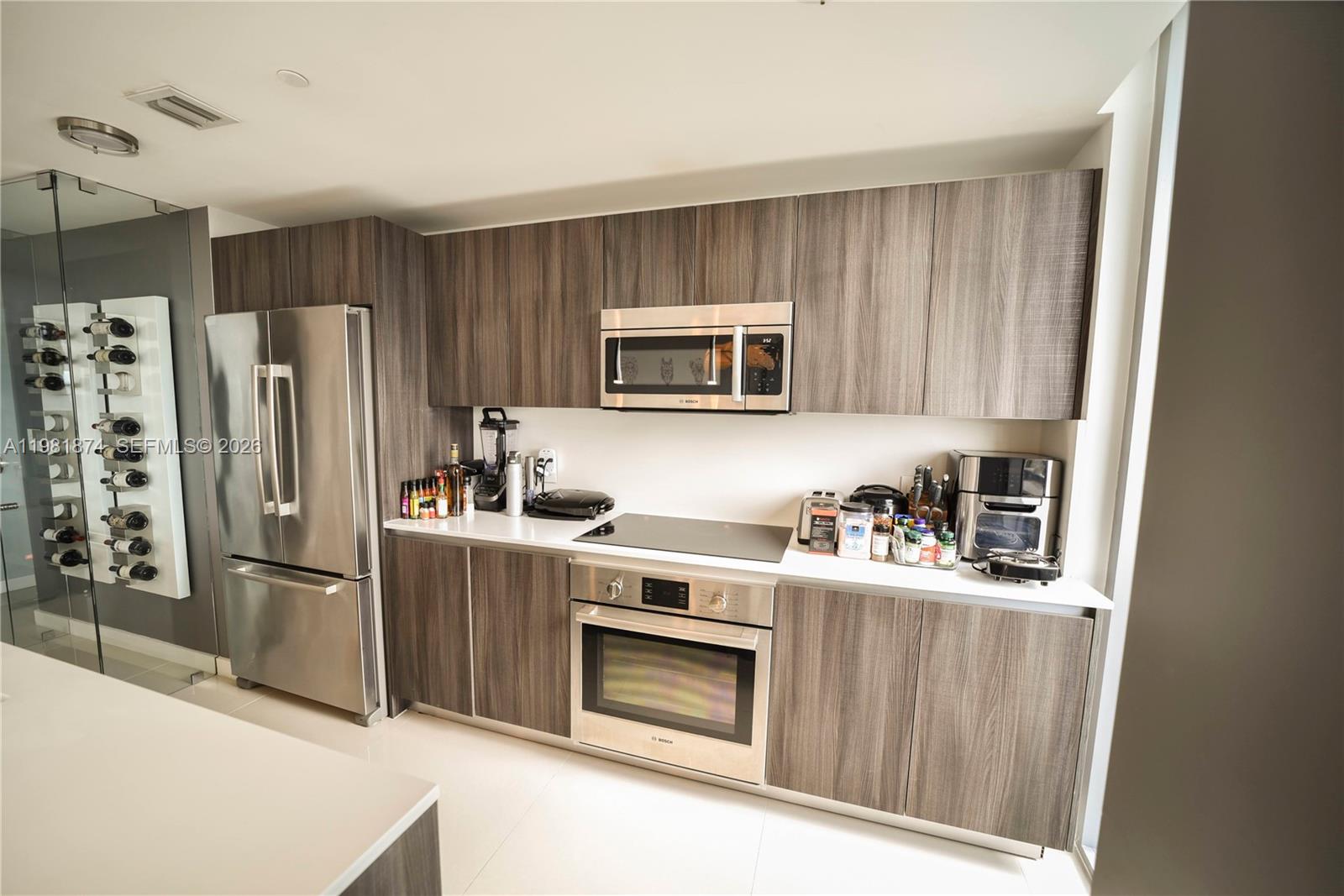 488 NE 18th St #1000 Miami, FL 33132