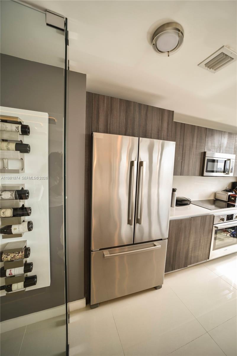 488 NE 18th St #1000 Miami, FL 33132