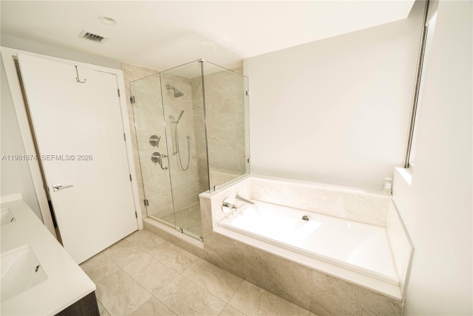 488 NE 18th St #1000 Miami, FL 33132