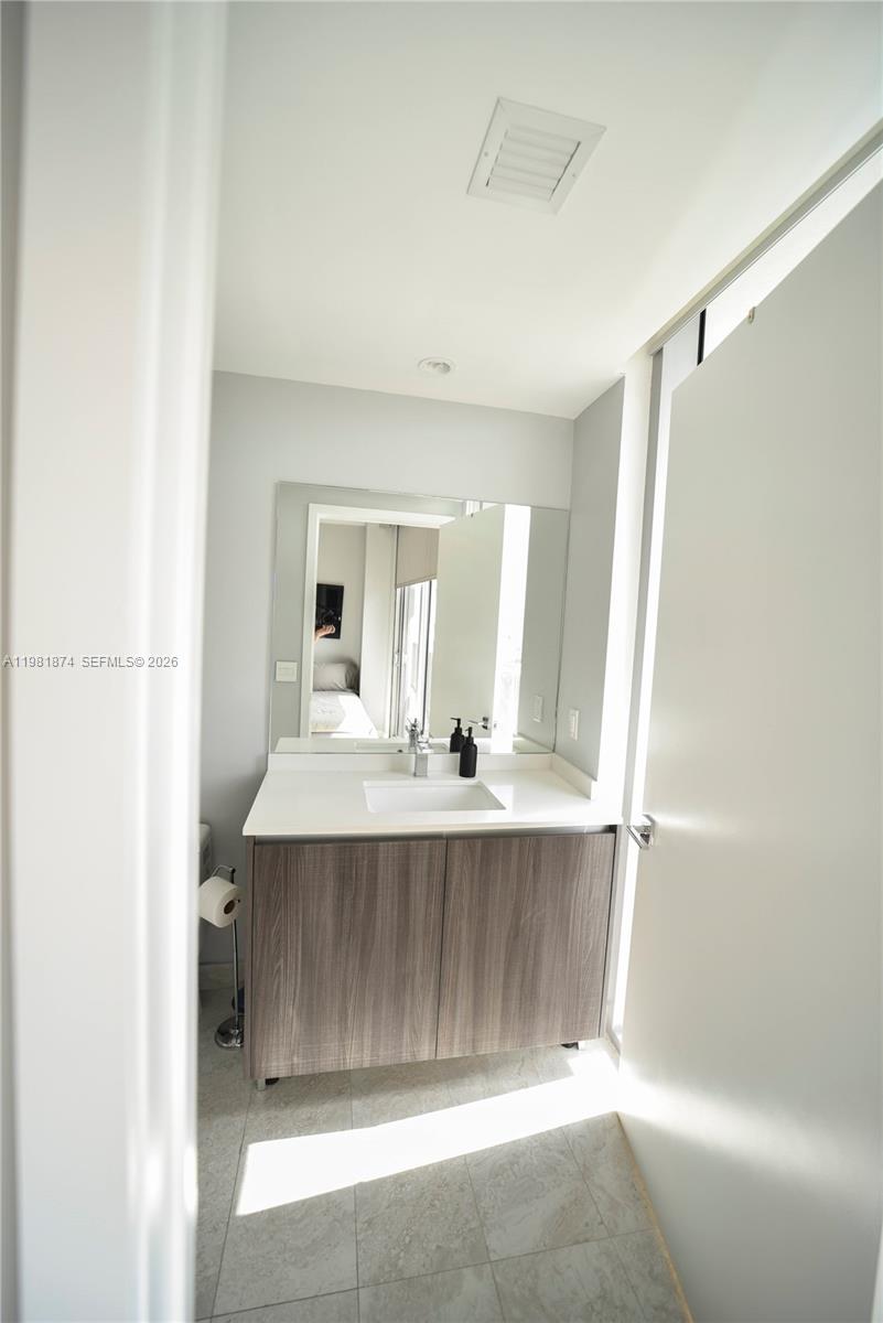 488 NE 18th St #1000 Miami, FL 33132