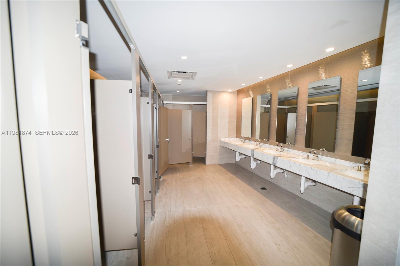 488 NE 18th St #1000 Miami, FL 33132