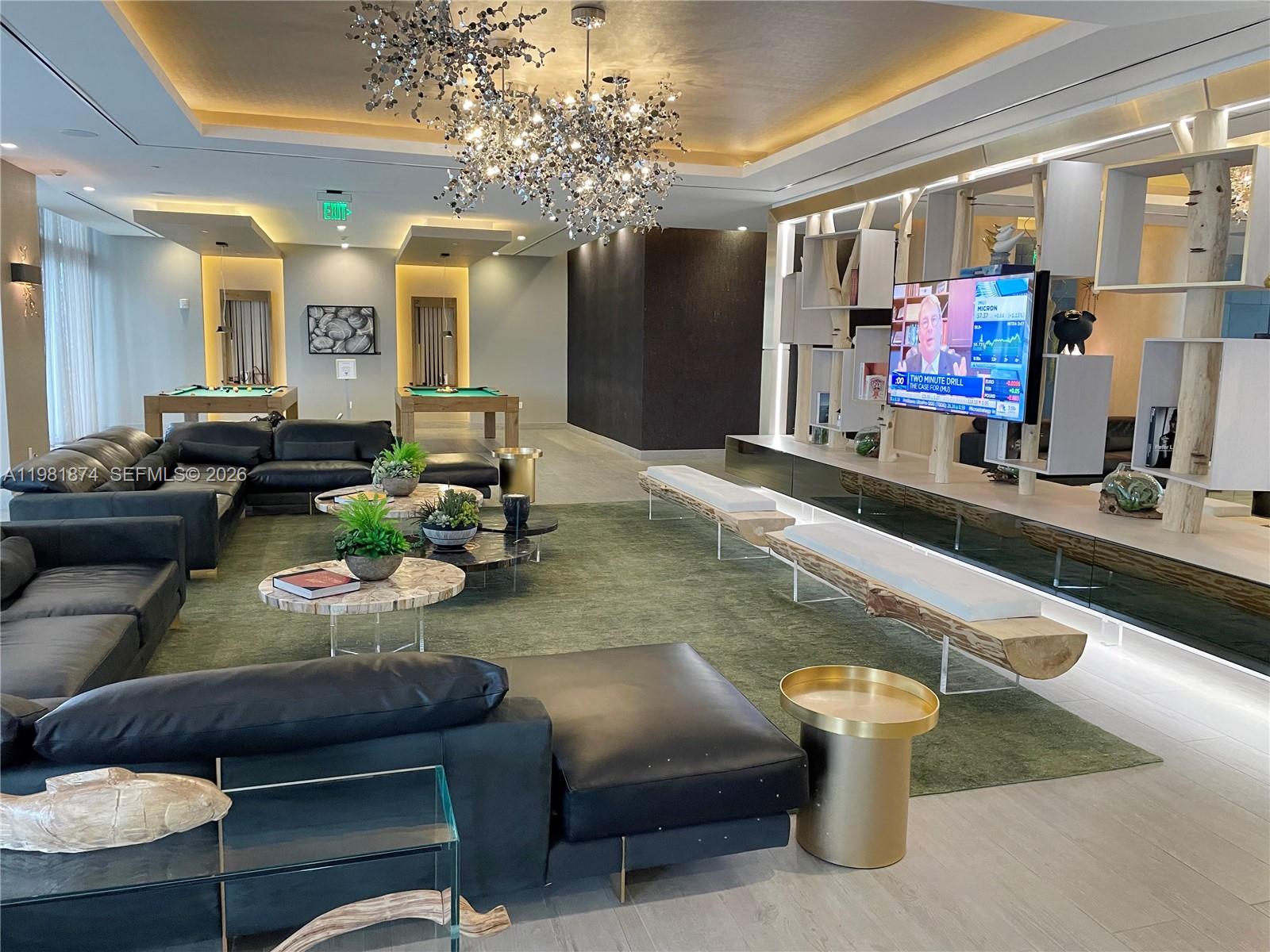 488 NE 18th St #1000 Miami, FL 33132