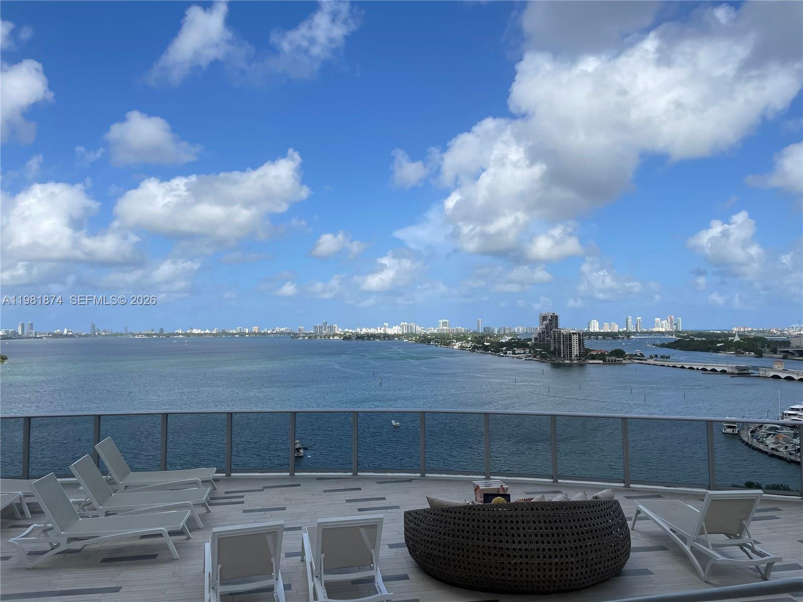 488 NE 18th St #1000 Miami, FL 33132