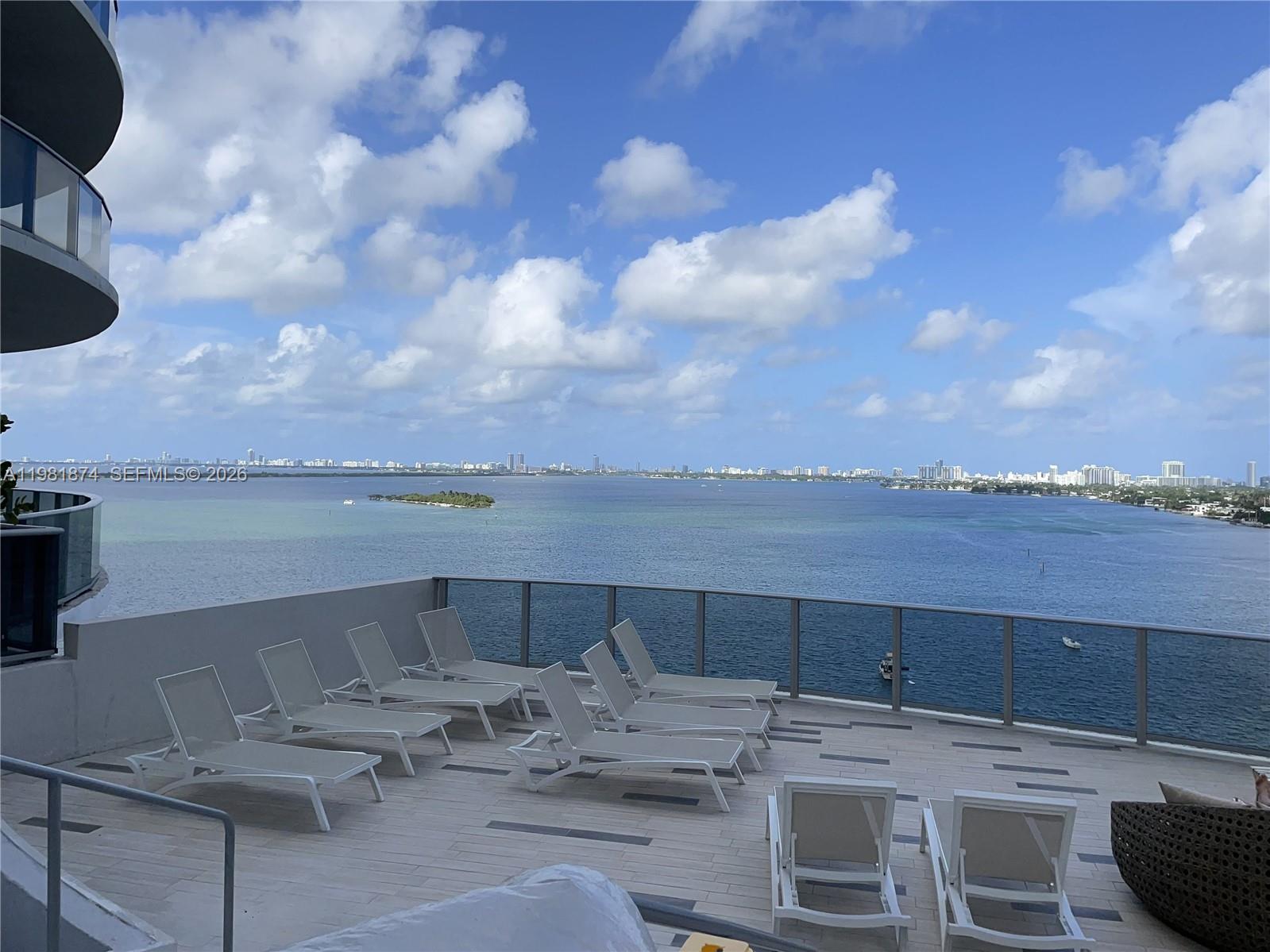 488 NE 18th St #1000 Miami, FL 33132