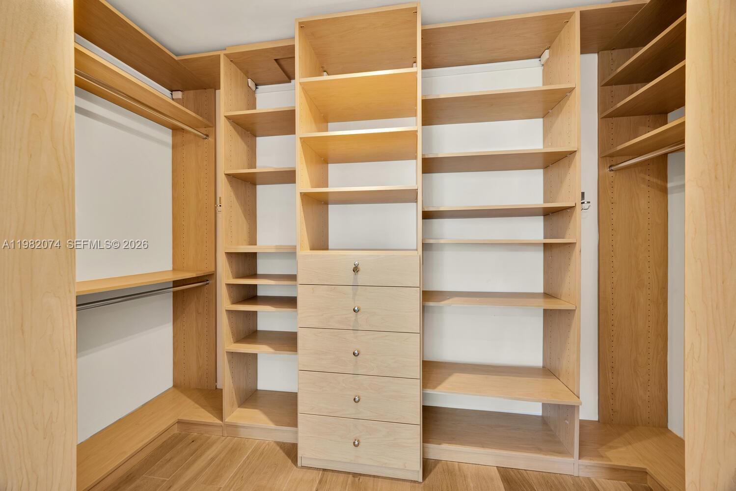 2645 S Bayshore Dr #1802 Miami, FL 33133