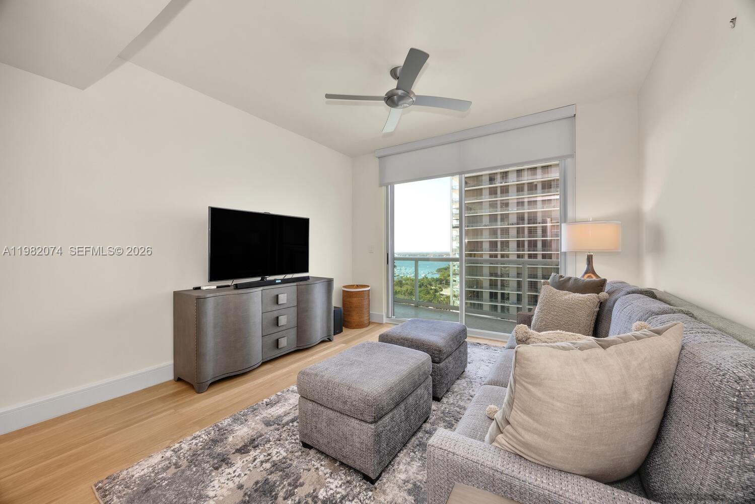 2645 S Bayshore Dr #1802 Miami, FL 33133