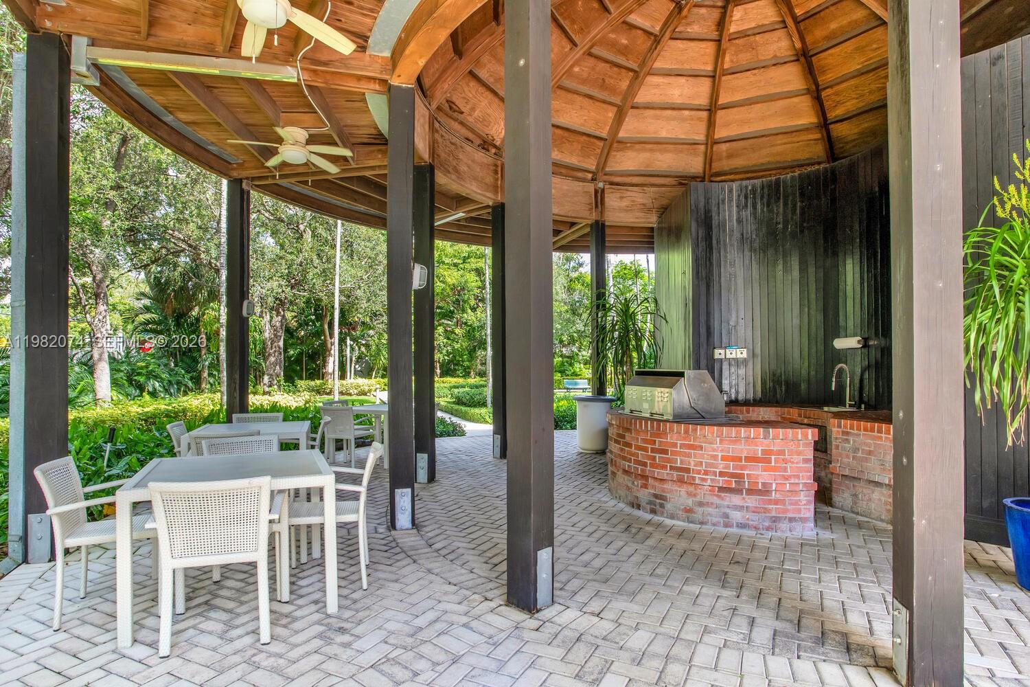 2645 S Bayshore Dr #1802 Miami, FL 33133