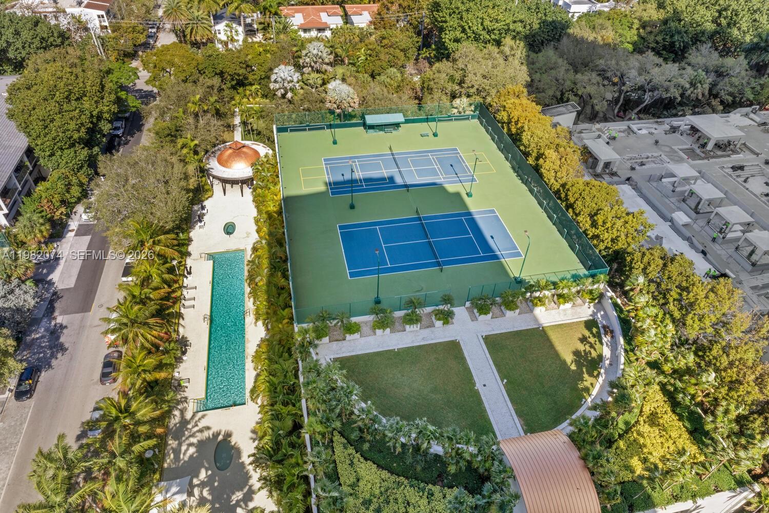 2645 S Bayshore Dr #1802 Miami, FL 33133