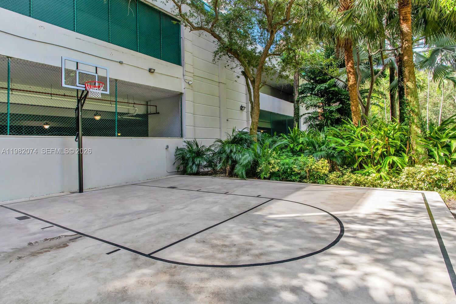 2645 S Bayshore Dr #1802 Miami, FL 33133