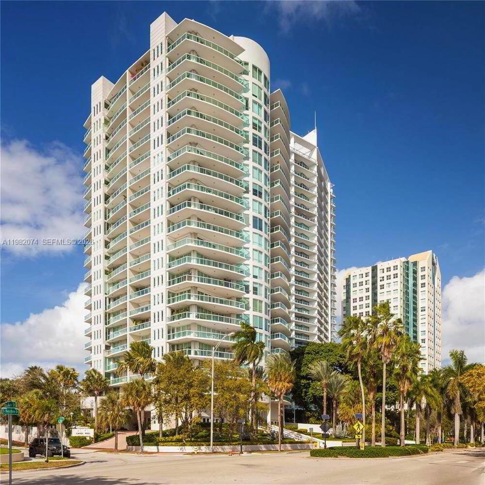 2645 S Bayshore Dr #1802 Miami, FL 33133