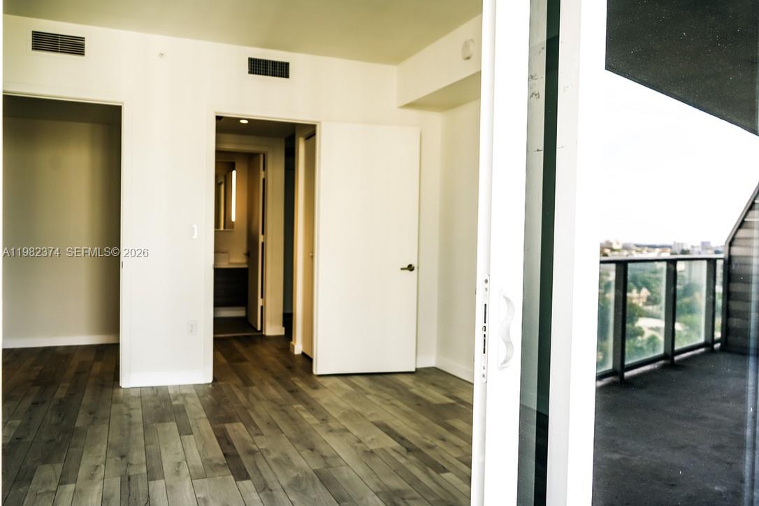 1010 SW 2nd Ave #1007 Miami, FL 33130