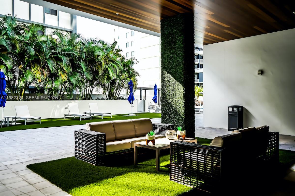 1010 SW 2nd Ave #1007 Miami, FL 33130