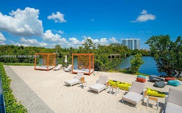 16385 Biscayne Blvd #2702 North Miami Beach, FL 33160