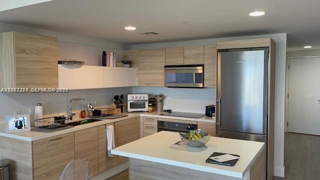 16385 Biscayne Blvd #2702 North Miami Beach, FL 33160