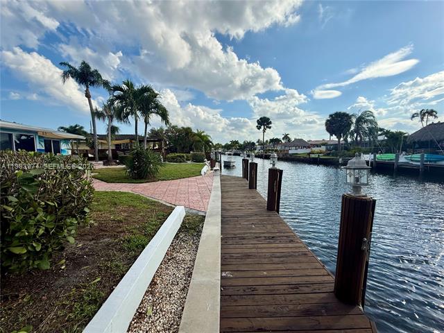 201 SE 3rd Ave Pompano Beach, FL 33060