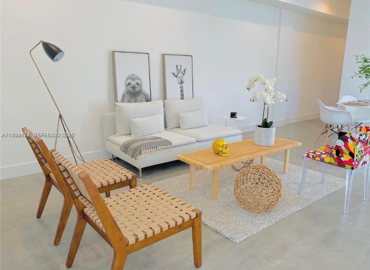 3653 SW 25th St #3653