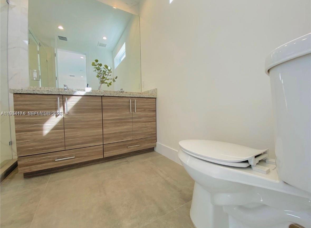 3653 SW 25th St #3653 Miami, FL 33133