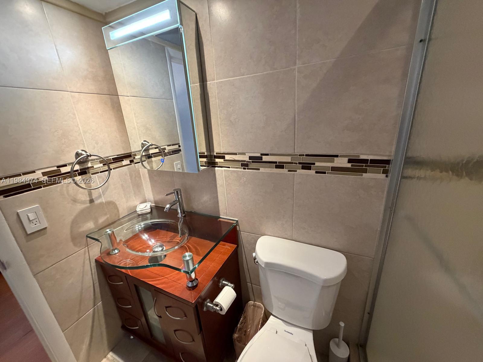 630 Layne Blvd #215 Hallandale Beach, FL 33009