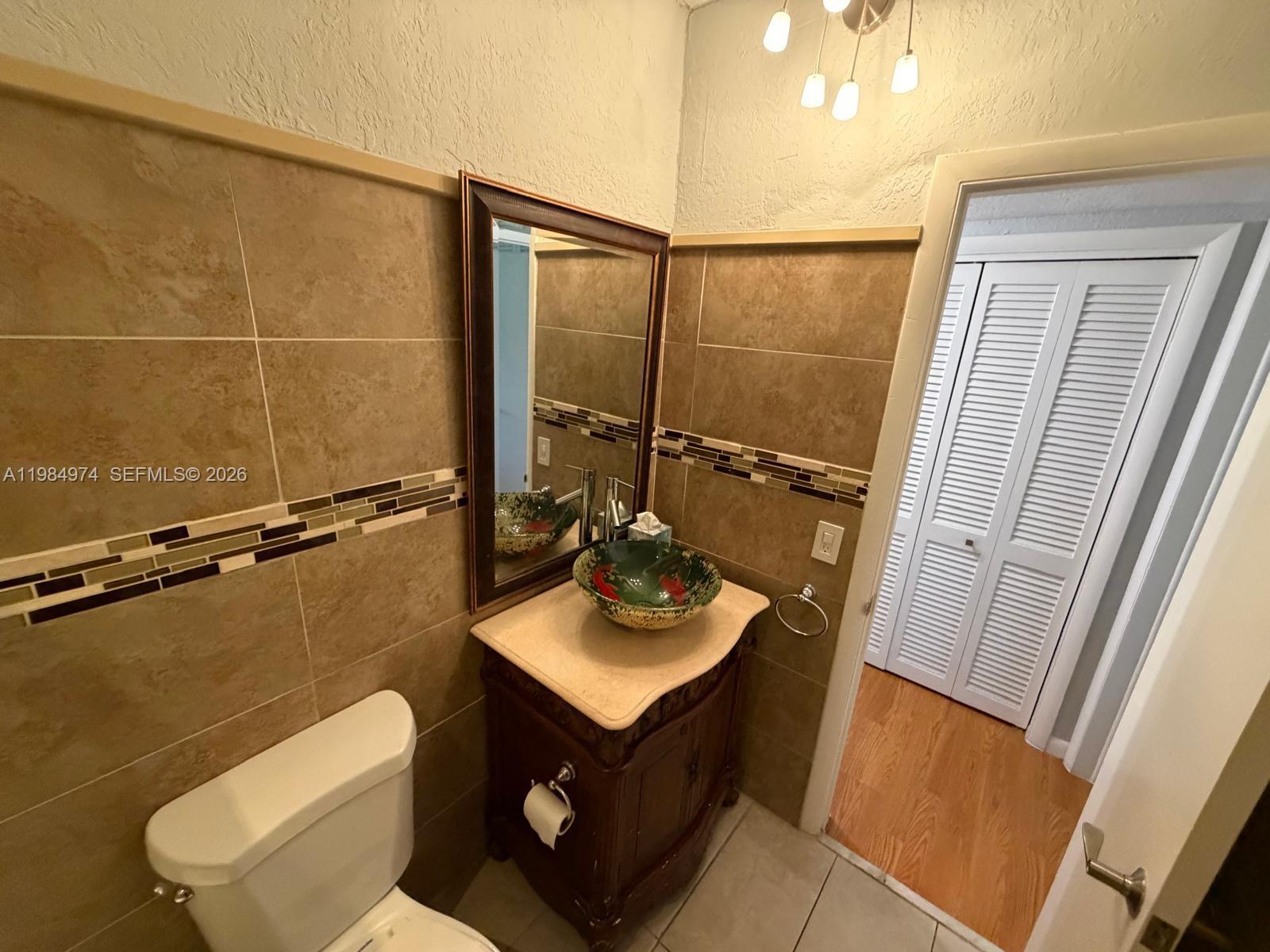 630 Layne Blvd #215 Hallandale Beach, FL 33009