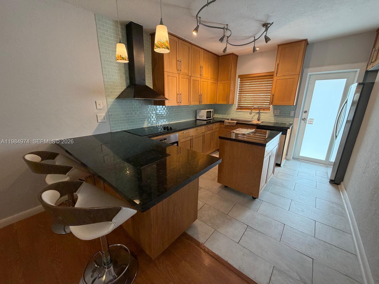 630 Layne Blvd #215 Hallandale Beach, FL 33009