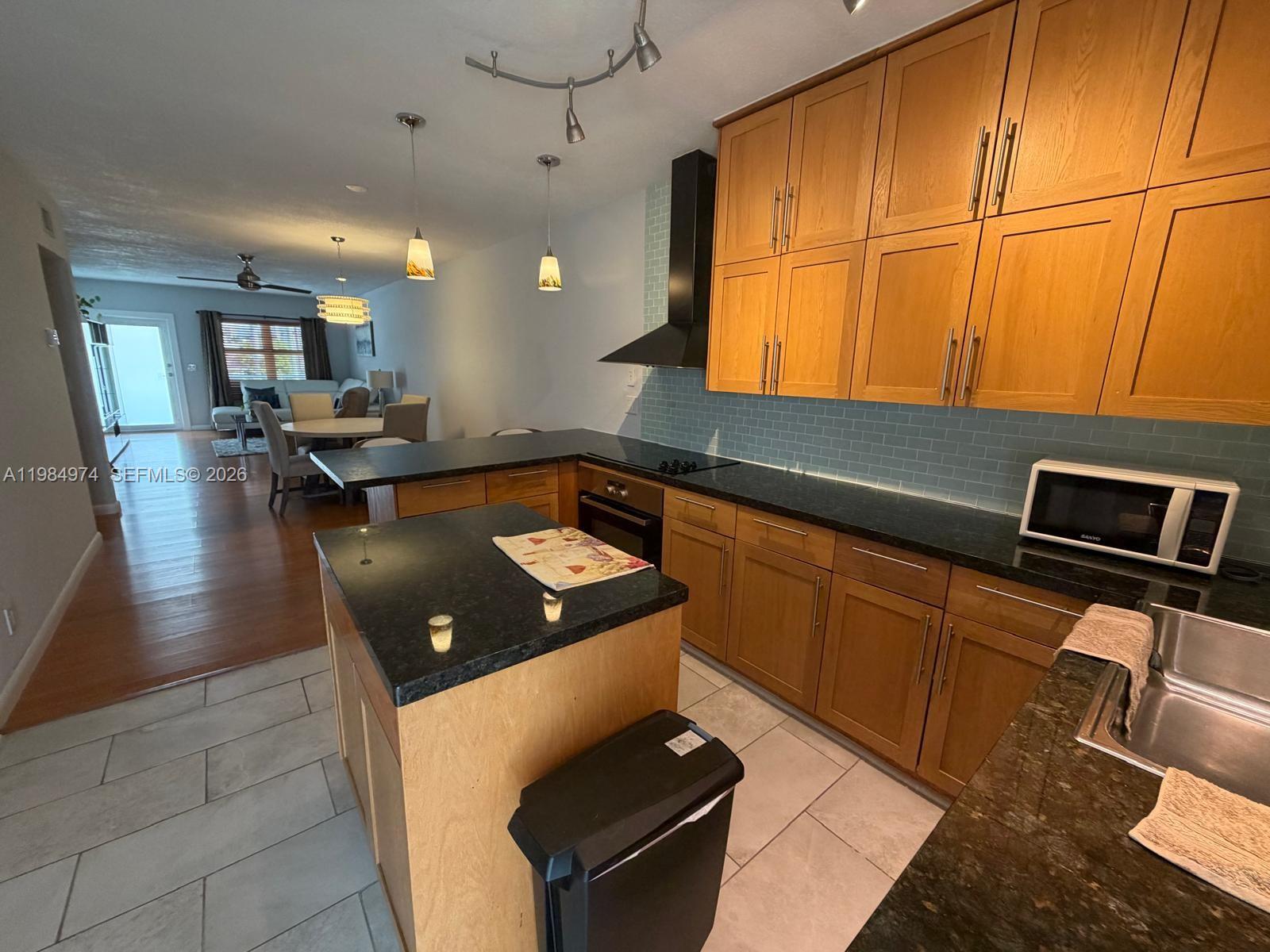 630 Layne Blvd #215 Hallandale Beach, FL 33009