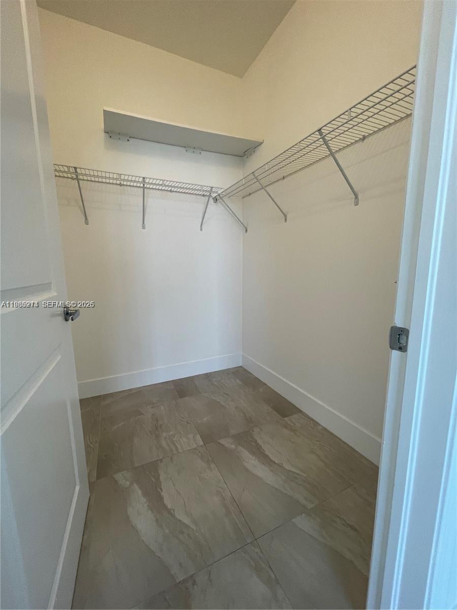 image Ten Aragon Condo12