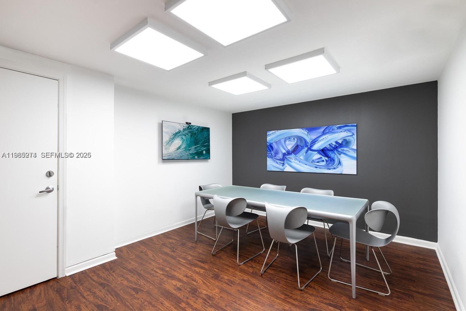 image Ten Aragon Condo21