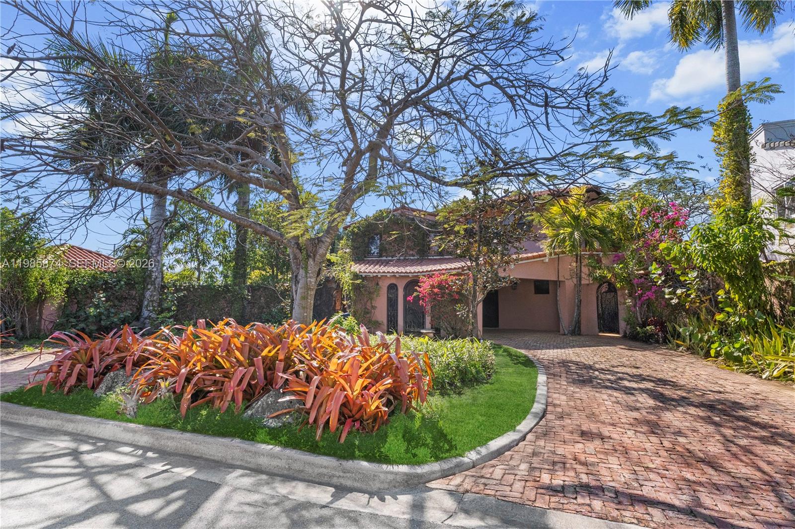 3310 Garden Ave Miami Beach, FL 33140