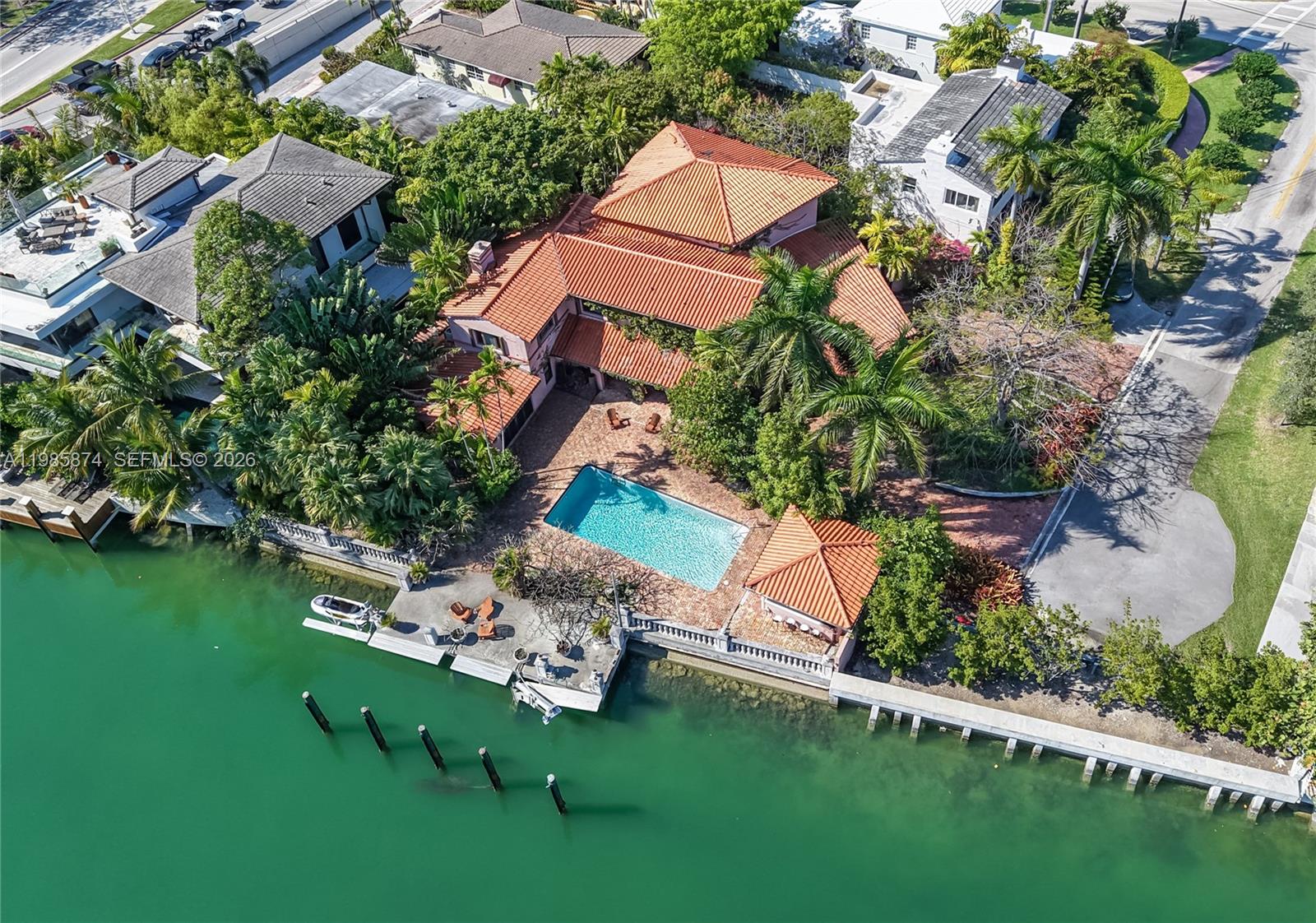 3310 Garden Ave Miami Beach, FL 33140