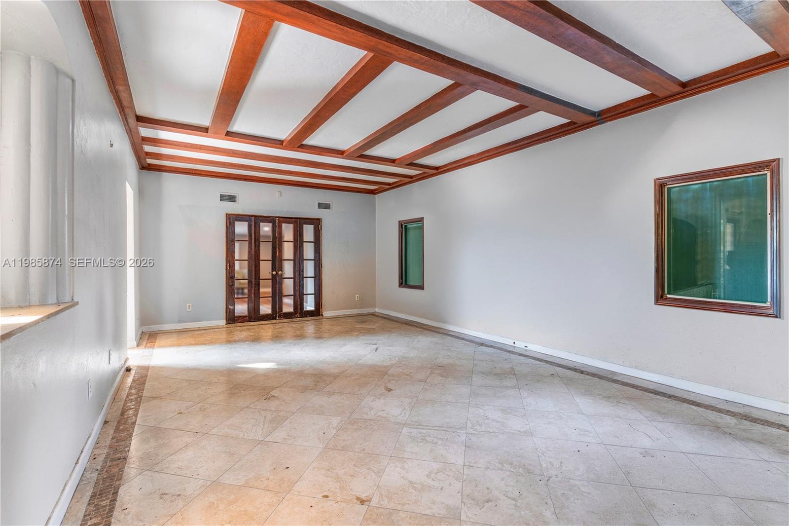 3310 Garden Ave Miami Beach, FL 33140