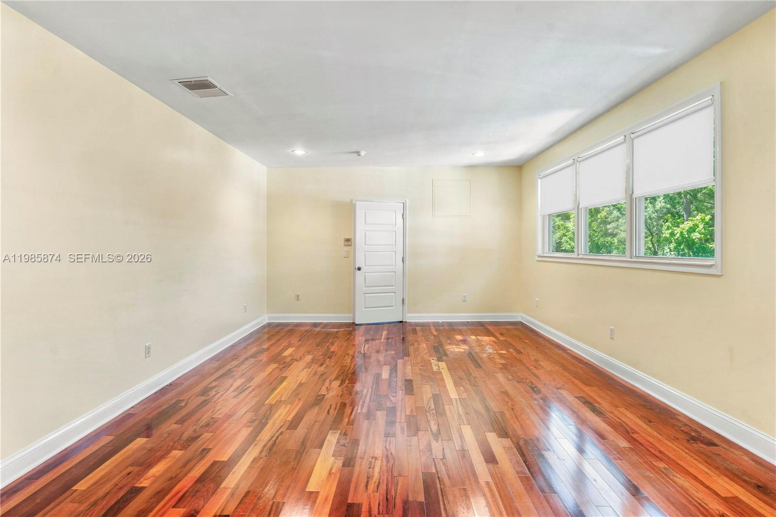 3310 Garden Ave Miami Beach, FL 33140