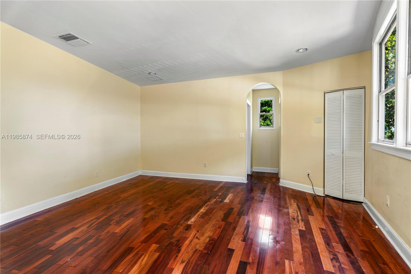 3310 Garden Ave Miami Beach, FL 33140