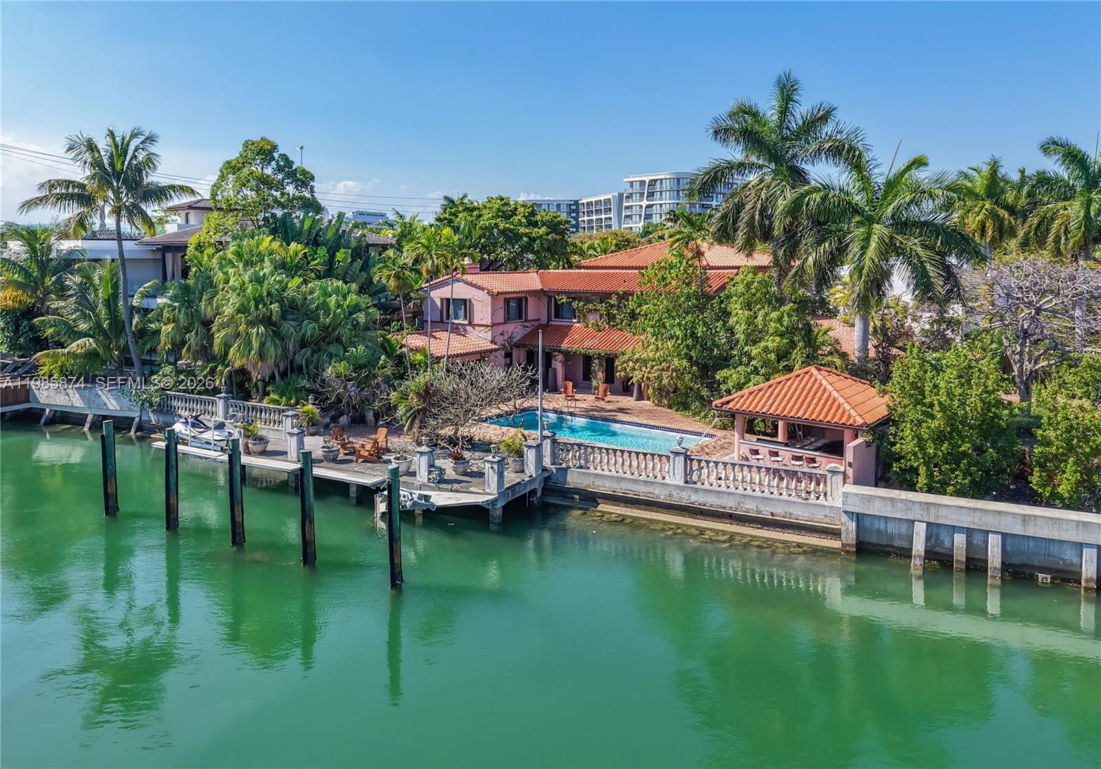 3310 Garden Ave Miami Beach, FL 33140