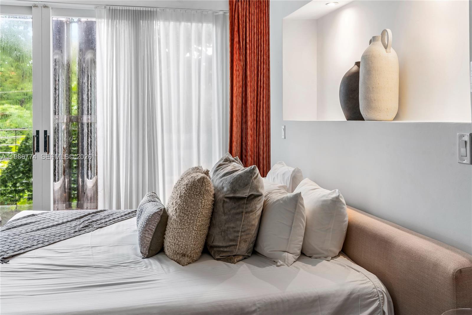 1606 S Bayshore Dr Miami, FL 33133