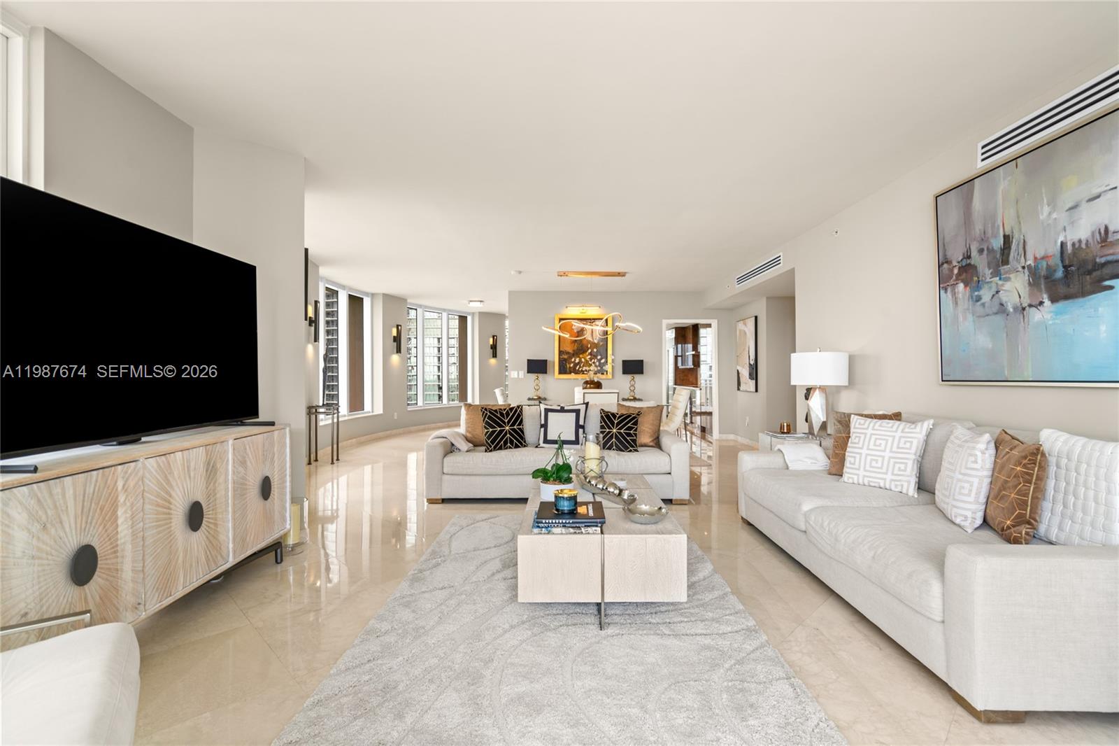 901 Brickell Key Blvd #2804 Miami, FL 33131