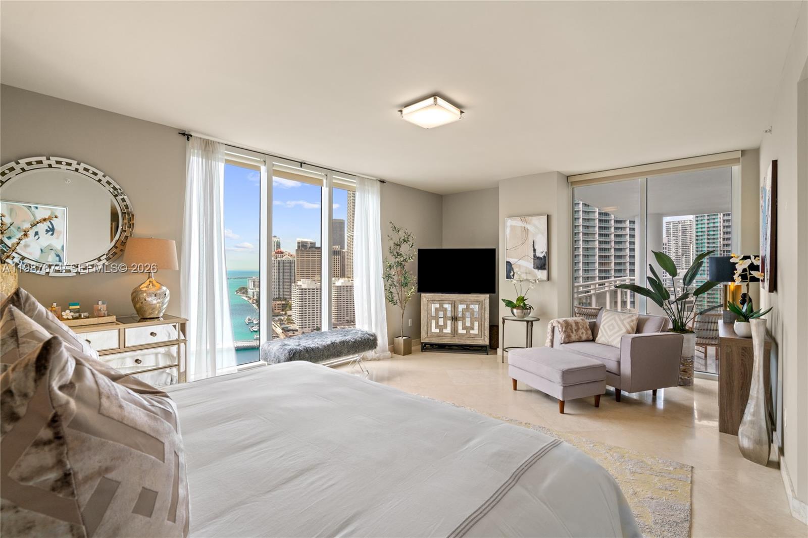 901 Brickell Key Blvd #2804 Miami, FL 33131