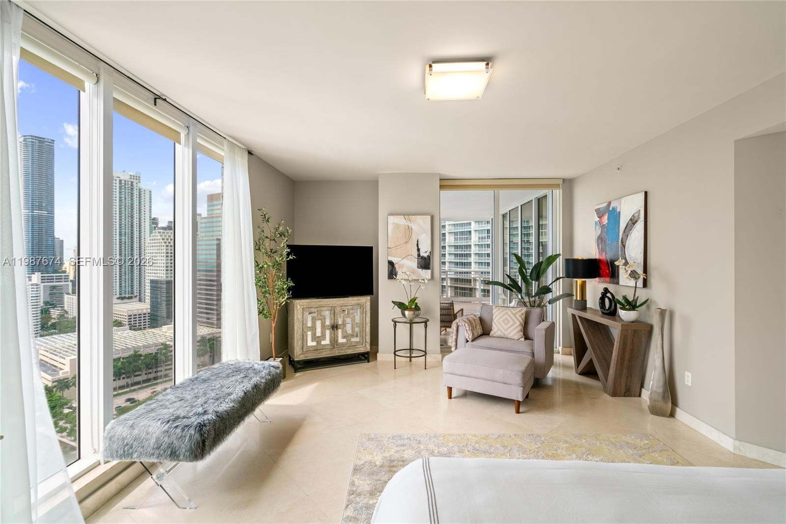 901 Brickell Key Blvd #2804 Miami, FL 33131