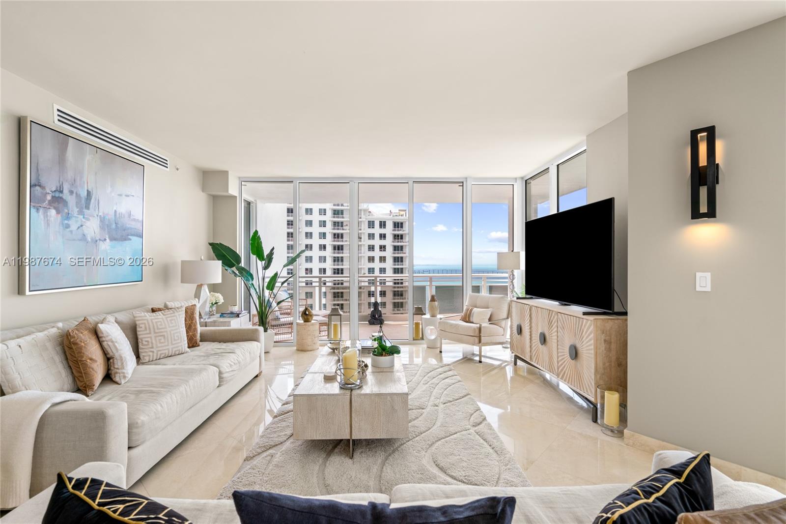 901 Brickell Key Blvd #2804 Miami, FL 33131