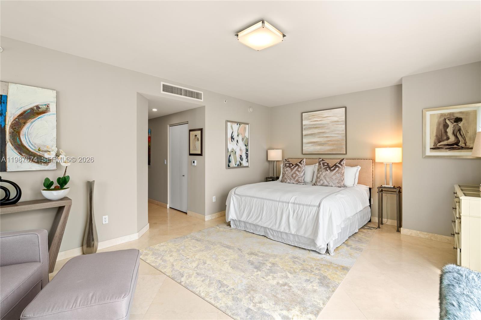 901 Brickell Key Blvd #2804 Miami, FL 33131