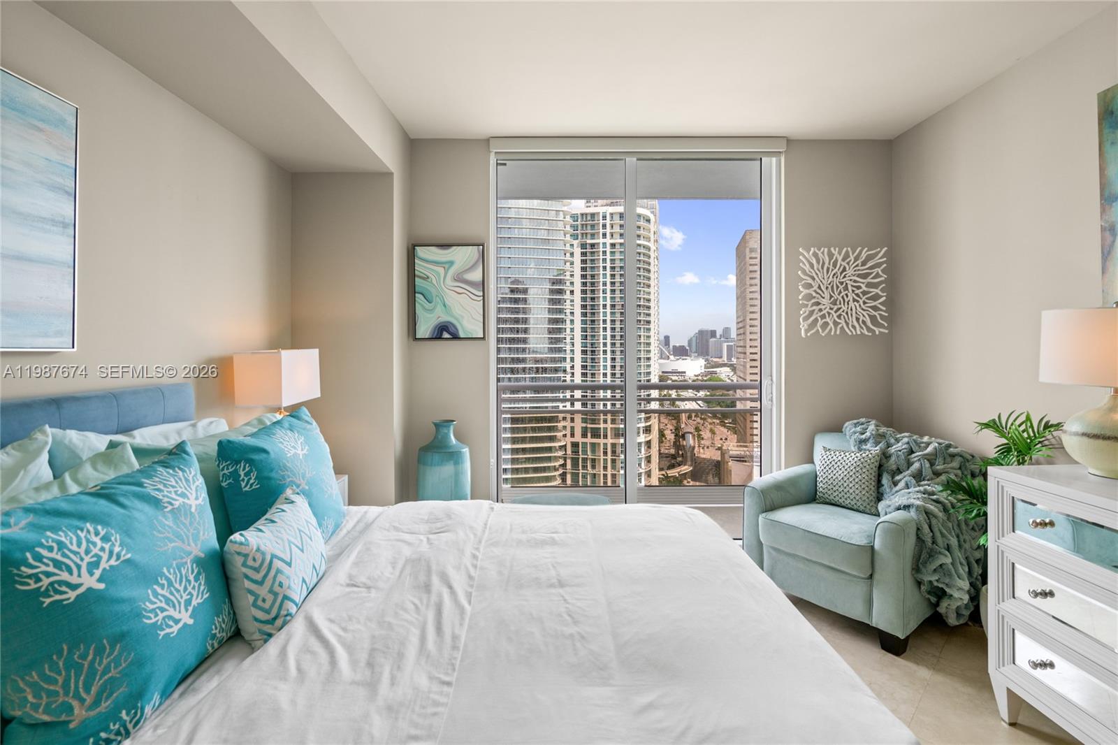 901 Brickell Key Blvd #2804 Miami, FL 33131