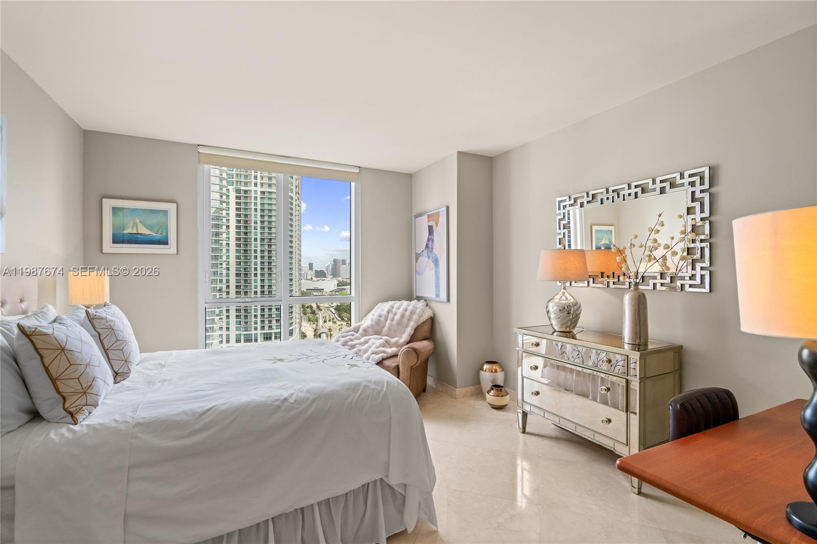 901 Brickell Key Blvd #2804 Miami, FL 33131