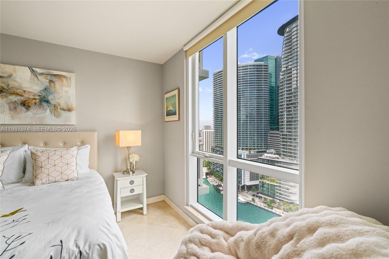 901 Brickell Key Blvd #2804 Miami, FL 33131