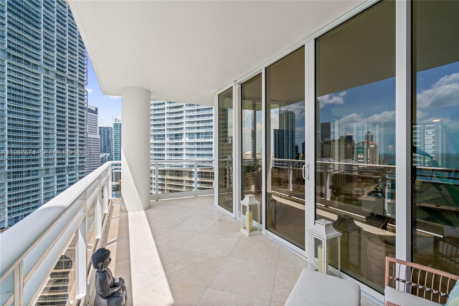 901 Brickell Key Blvd #2804 Miami, FL 33131