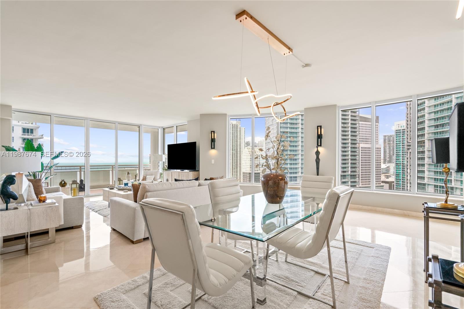 901 Brickell Key Blvd #2804 Miami, FL 33131