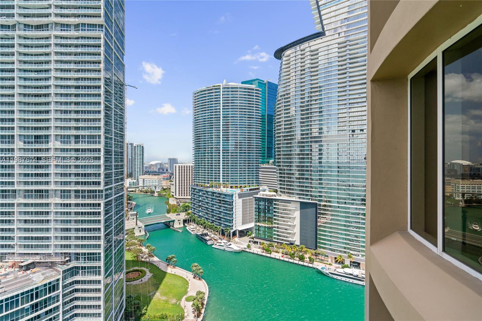 901 Brickell Key Blvd #2804 Miami, FL 33131