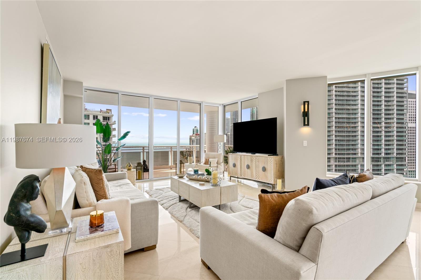 901 Brickell Key Blvd #2804 Miami, FL 33131