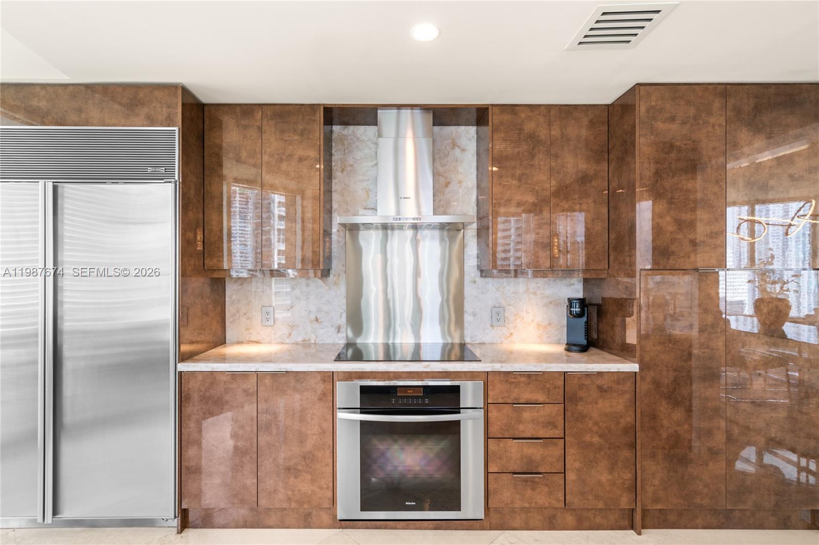 901 Brickell Key Blvd #2804 Miami, FL 33131