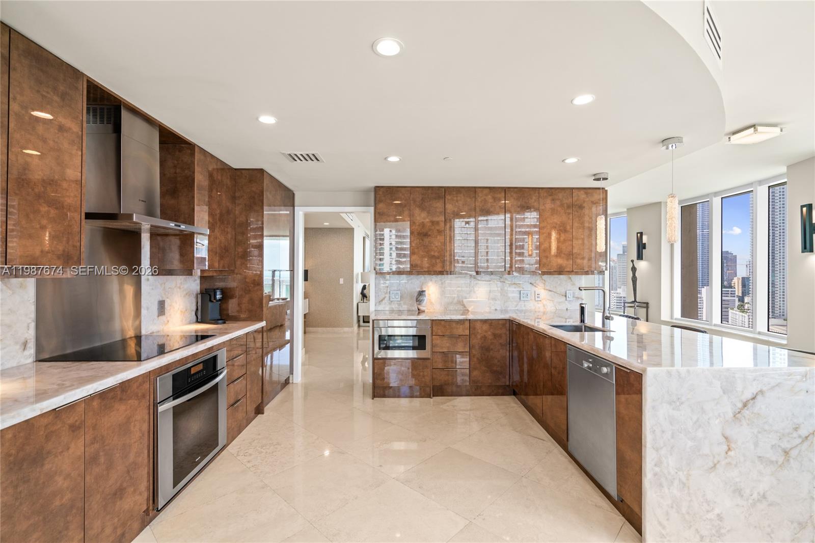 901 Brickell Key Blvd #2804 Miami, FL 33131