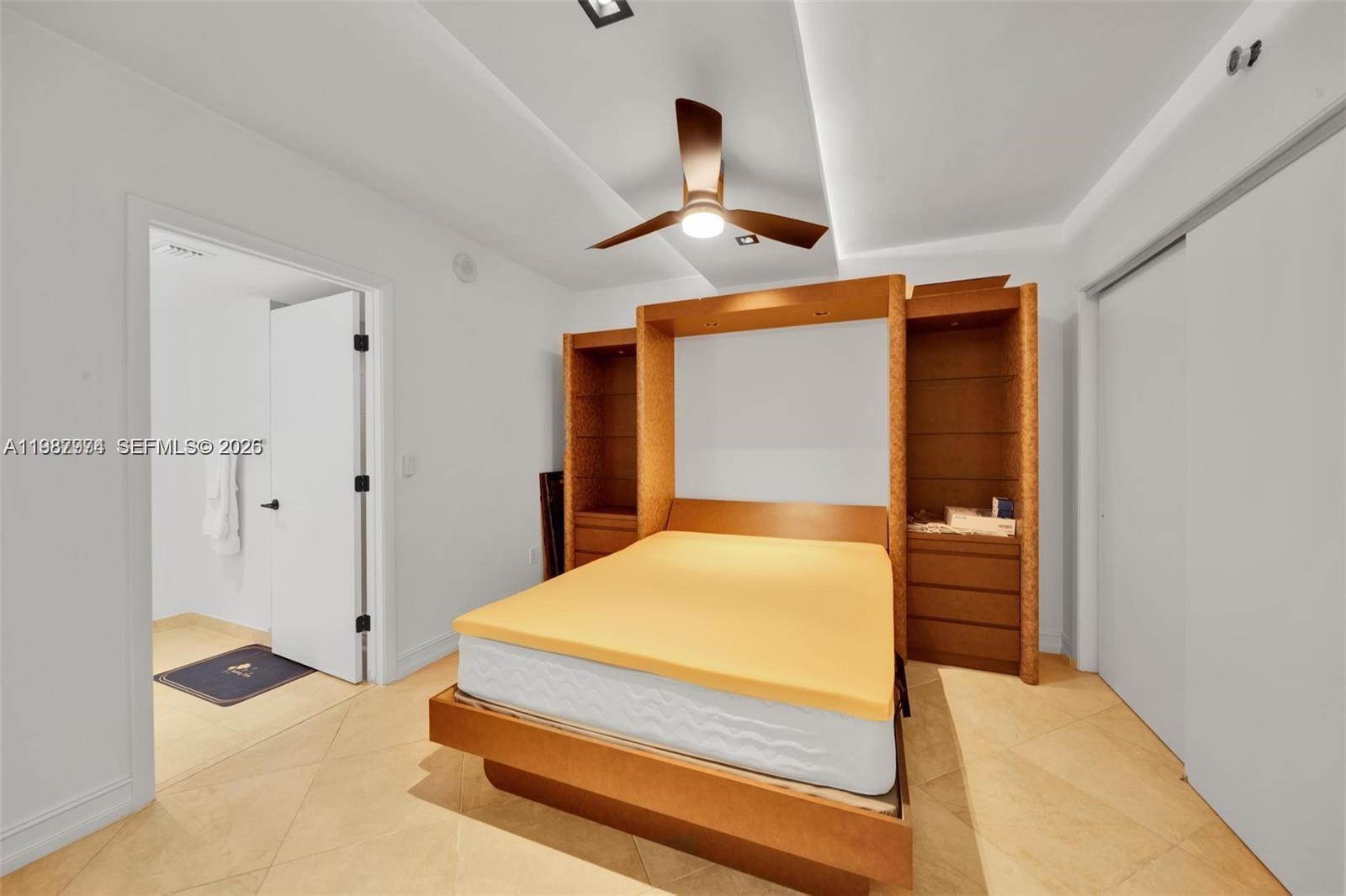 image Beach Club 219